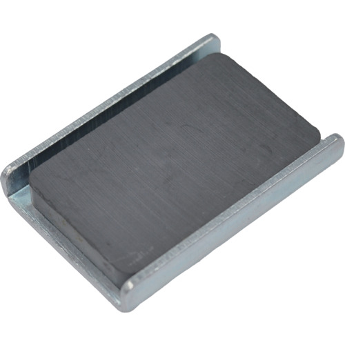 带帽的Trusco铁氧体磁铁，正方形45mm x 30mm x 7mm，1件
方形铁矿磁铁带盖 TFC45K-1P