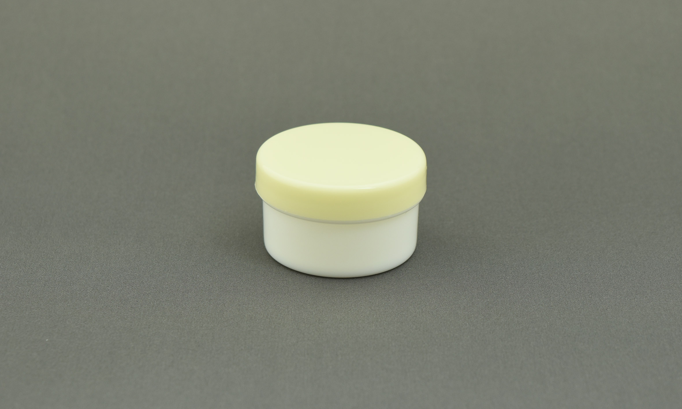 塑料锅20毫升：白帽：奶油100件