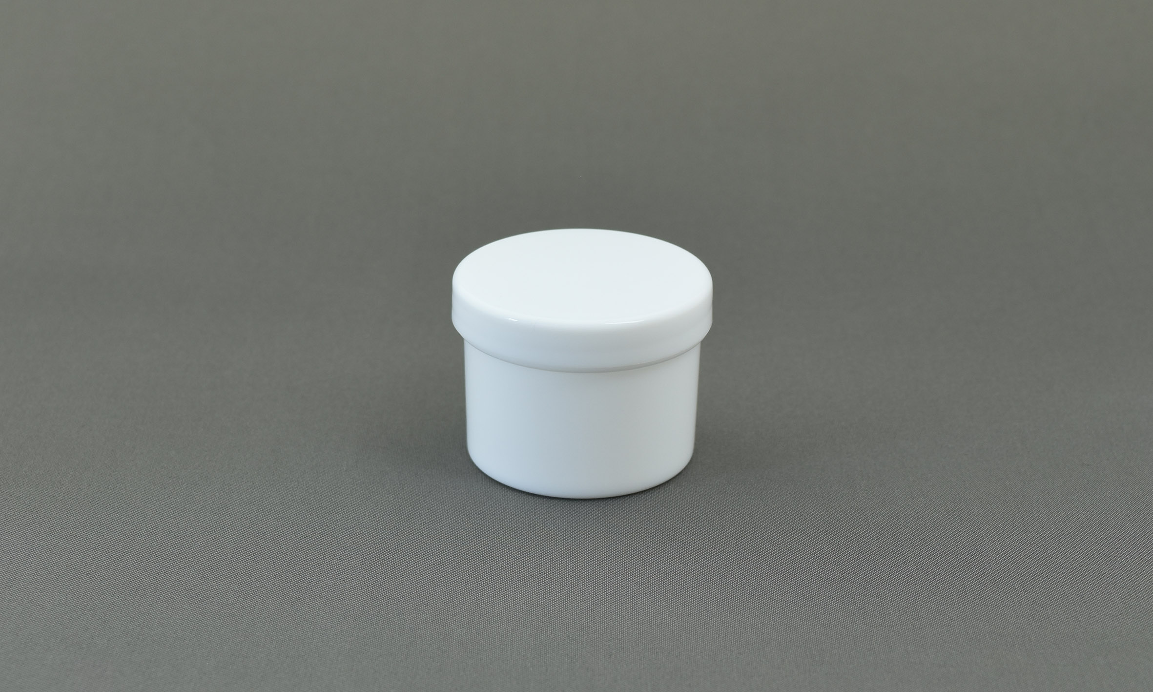 塑料锅30毫升身体：白色帽子：白色100件