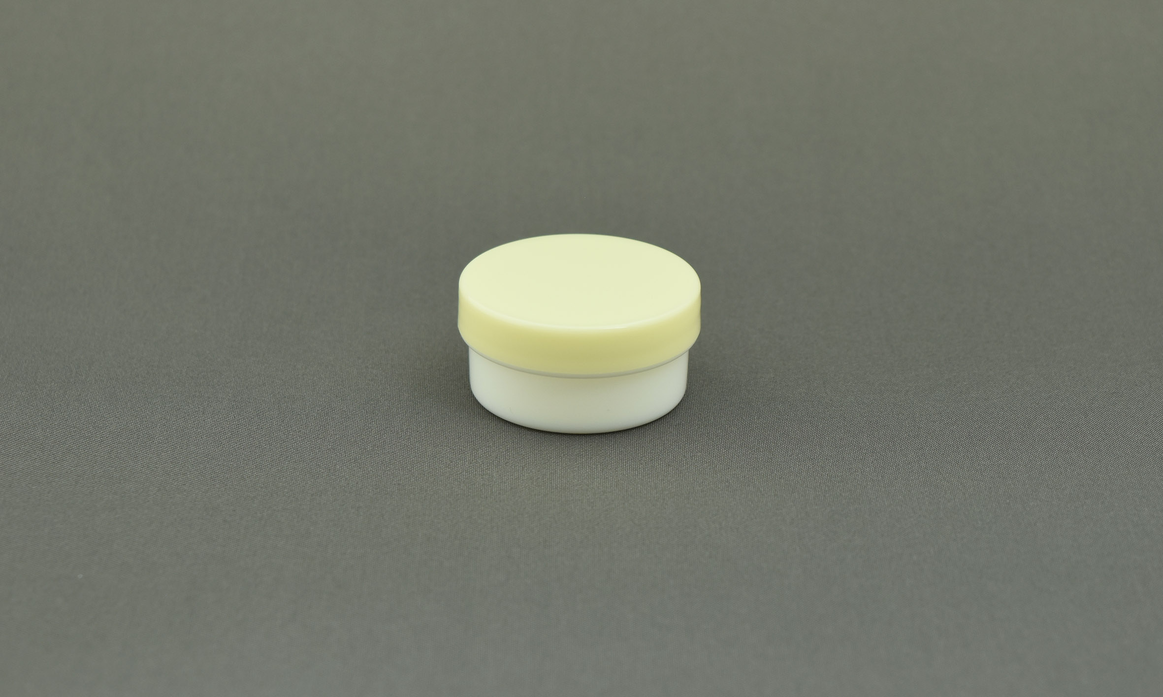 塑料锅10毫升身体：白色帽子：奶油100件