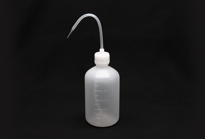 PE清洁瓶（细口型）500ml无标签