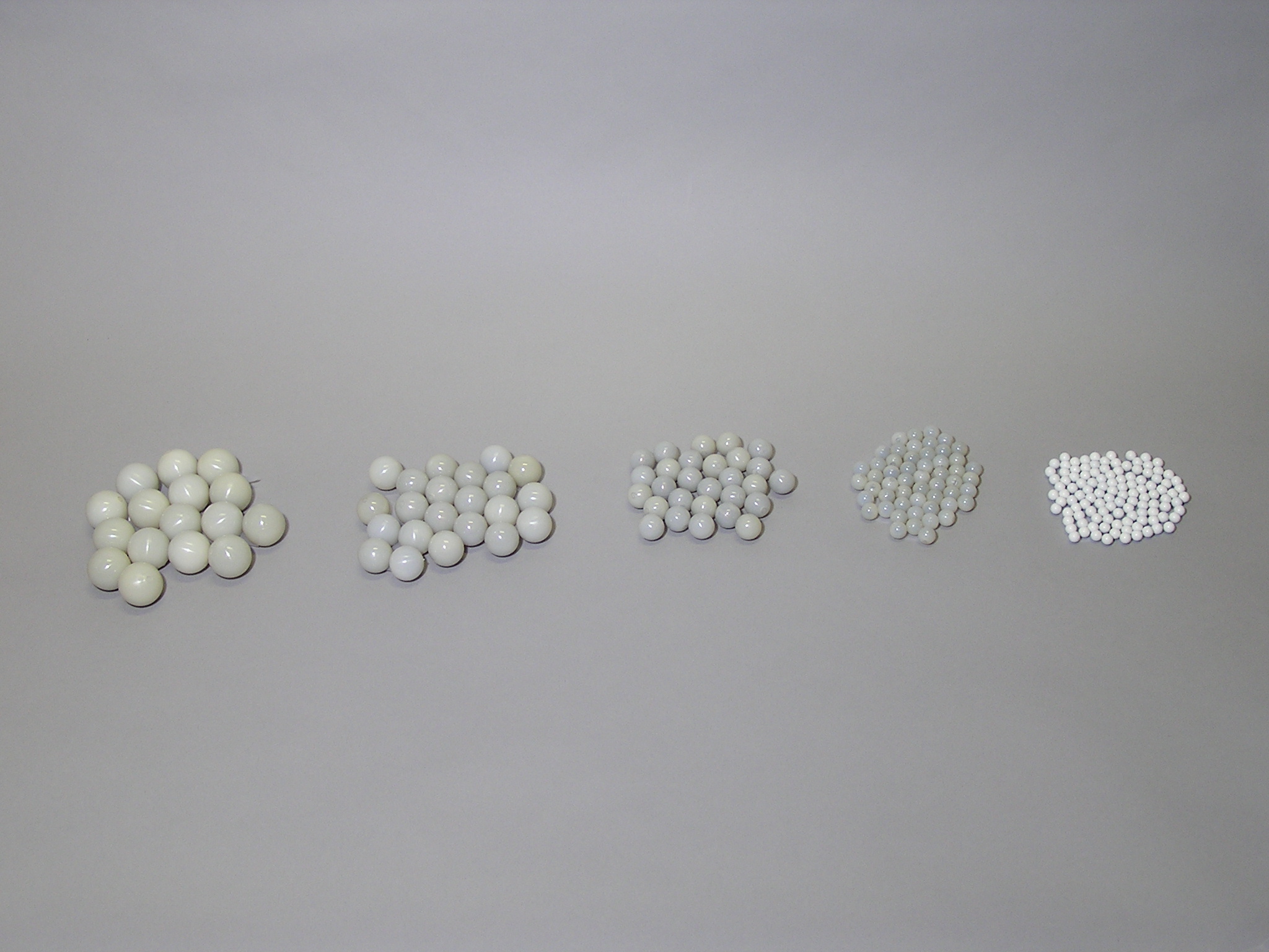 树脂研磨球（用铁芯）尼龙&phi;25