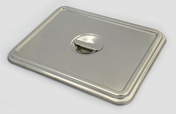 不锈钢方形蝙蝠，盖有两张纸