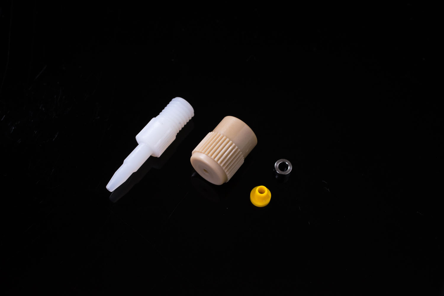 软&hArr;semi-rigid连接器1.5mm：1/16 Isupp797