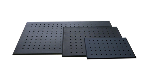 &ldquo; Carboy&rdquo;腿和腰部垫AM-06带孔，1500mm宽x 900mm长